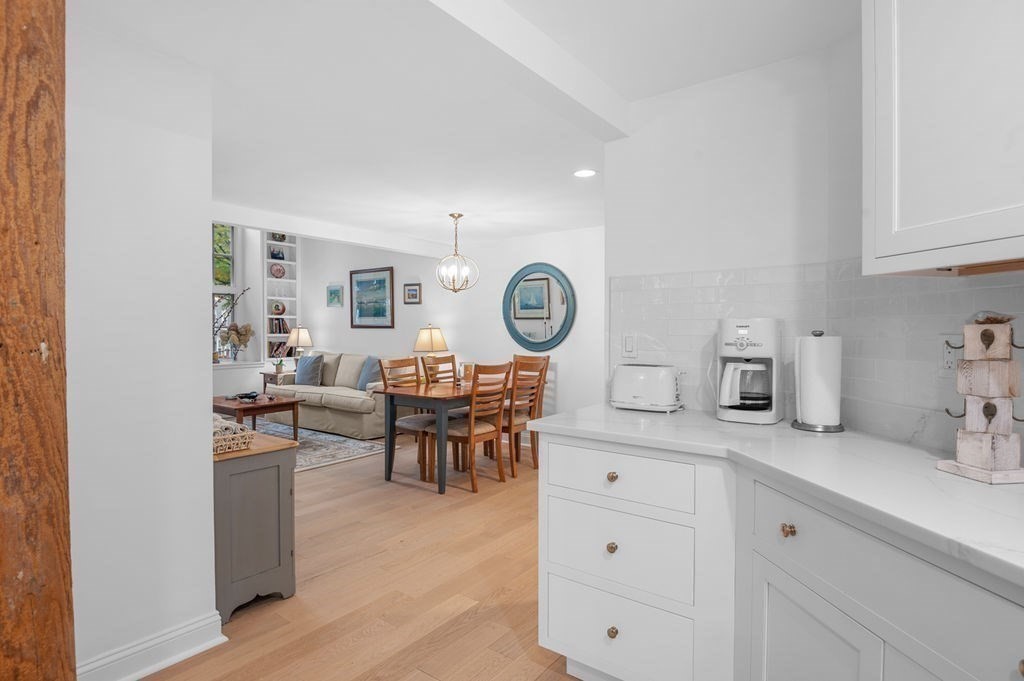 53 Warren St # 210