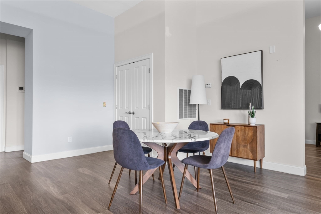 1022 Hancock St. # 304