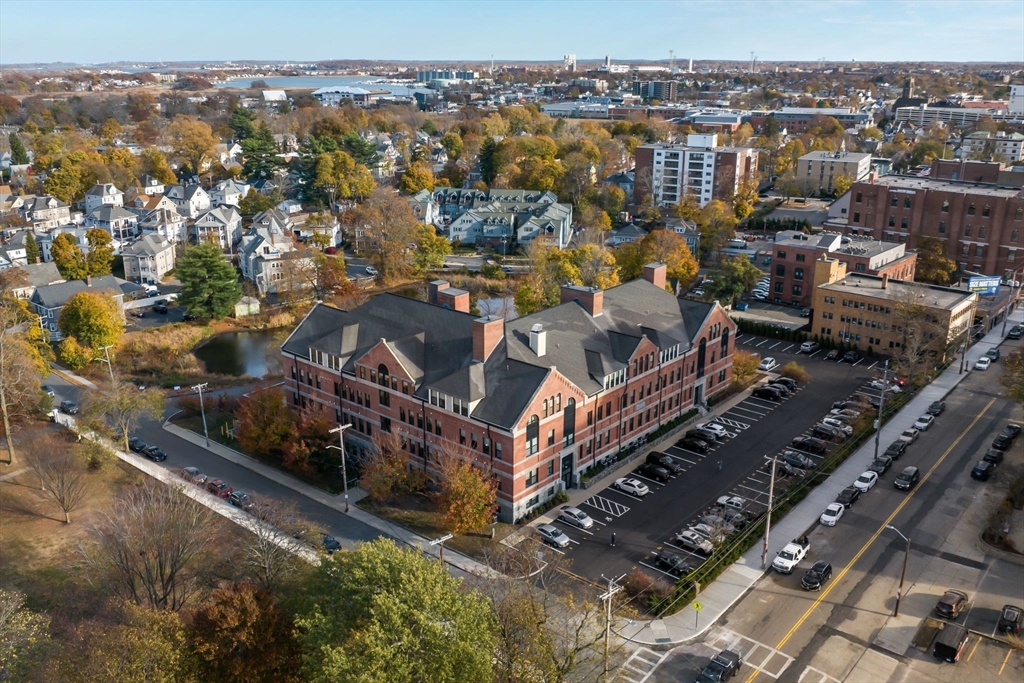 1022 Hancock St. # 304