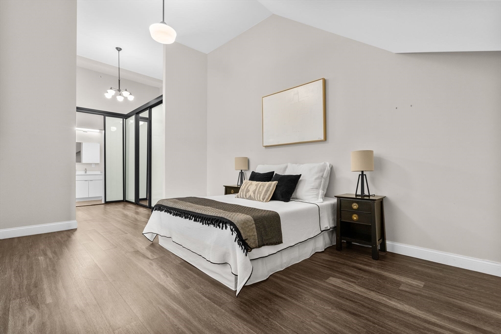 1022 Hancock St. # 304