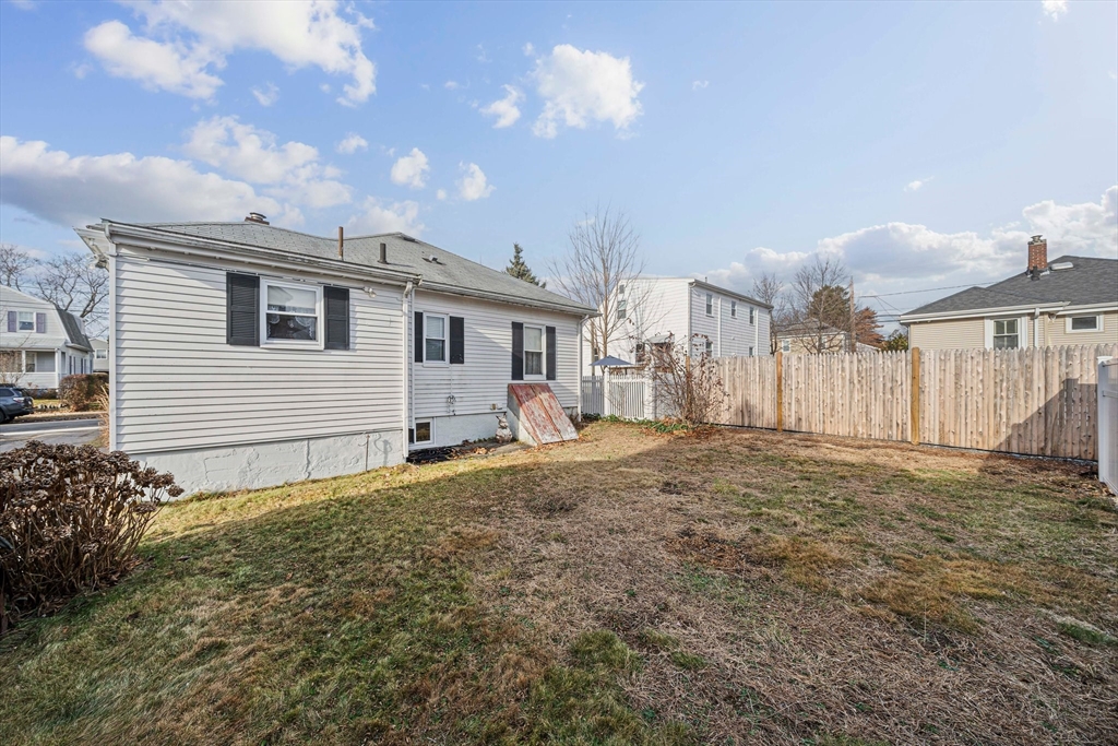 350 Manet Ave