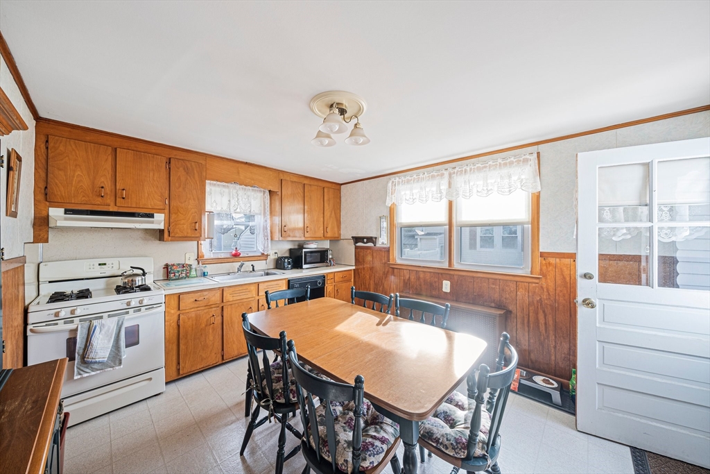 350 Manet Ave