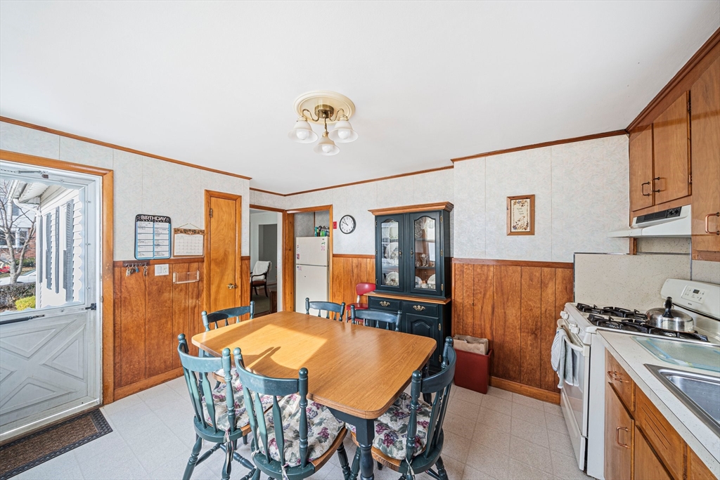 350 Manet Ave