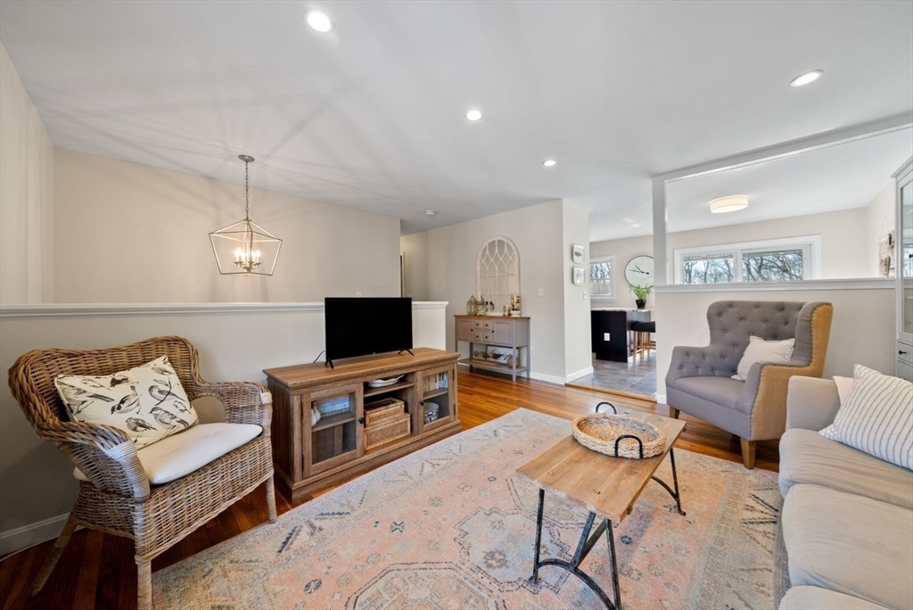 103 Pleasant St