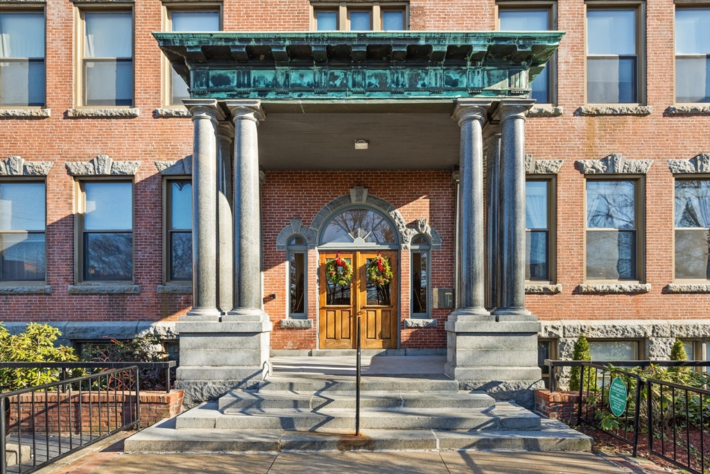 94 Newbury Avenue # 207