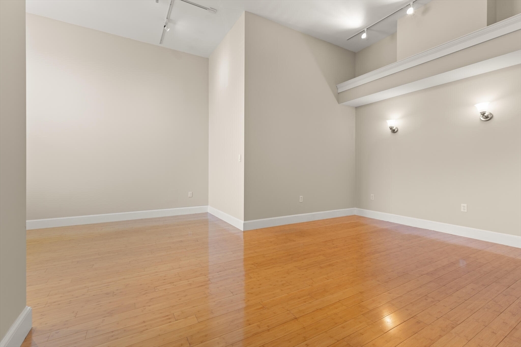 94 Newbury Avenue # 207