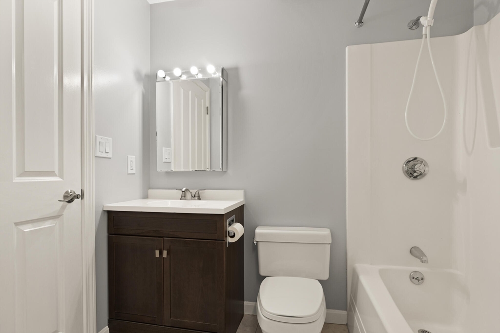 94 Newbury Avenue # 207