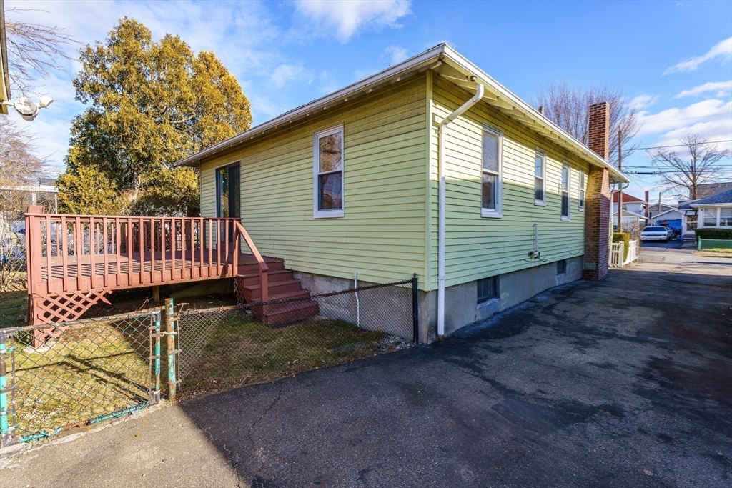 77 Shirley St
