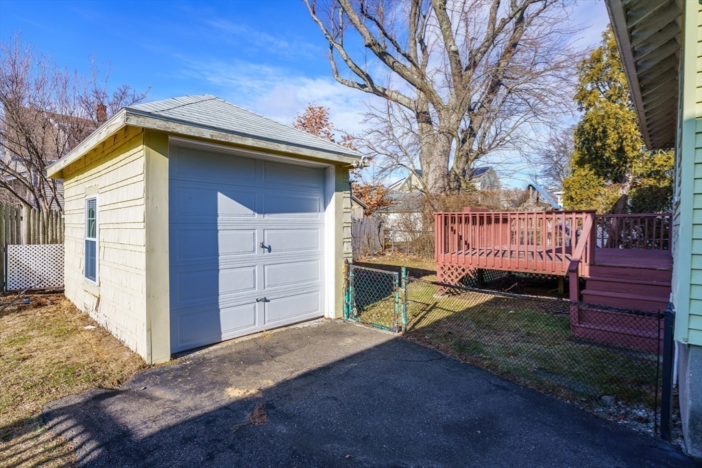 77 Shirley St