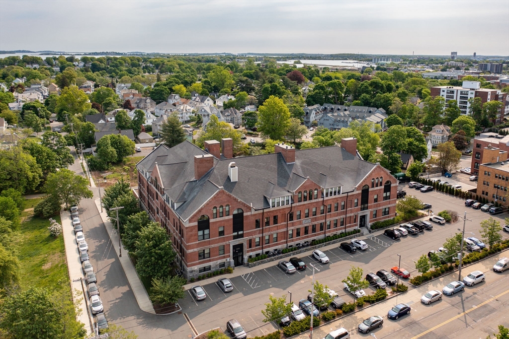 1022 Hancock St. # 206