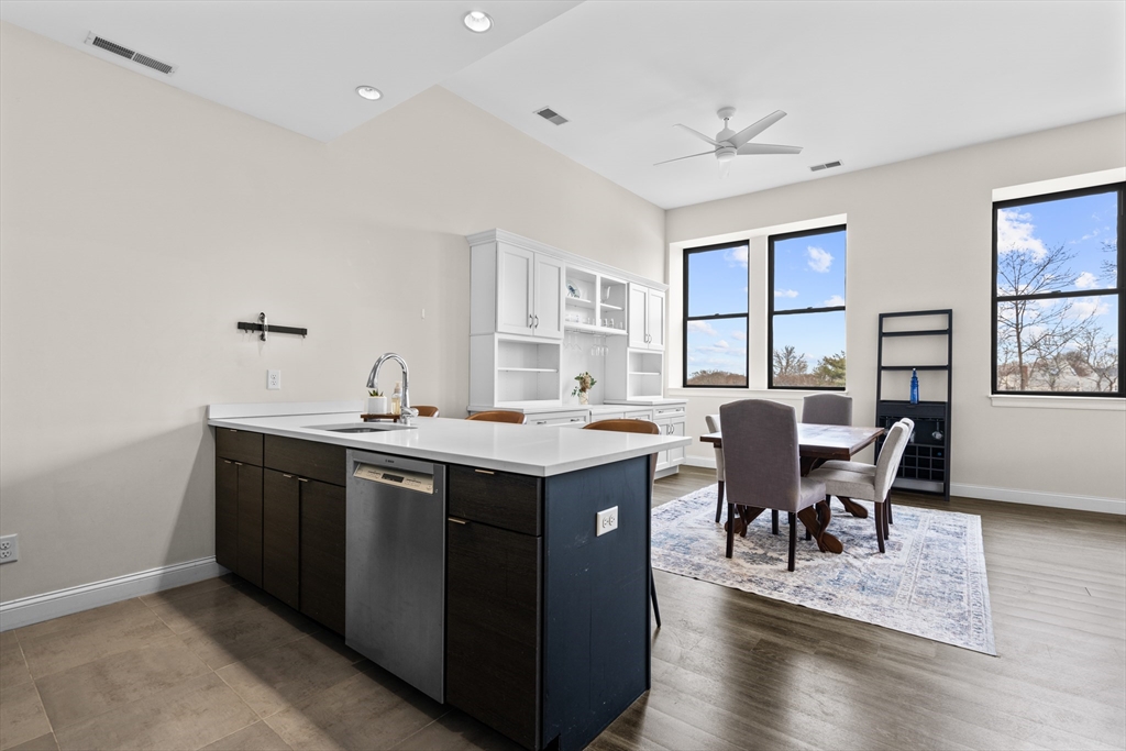 1022 Hancock St. # 206
