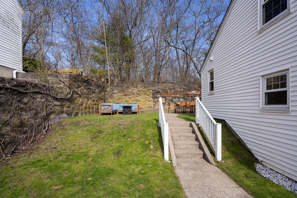 156 Suomi Rd