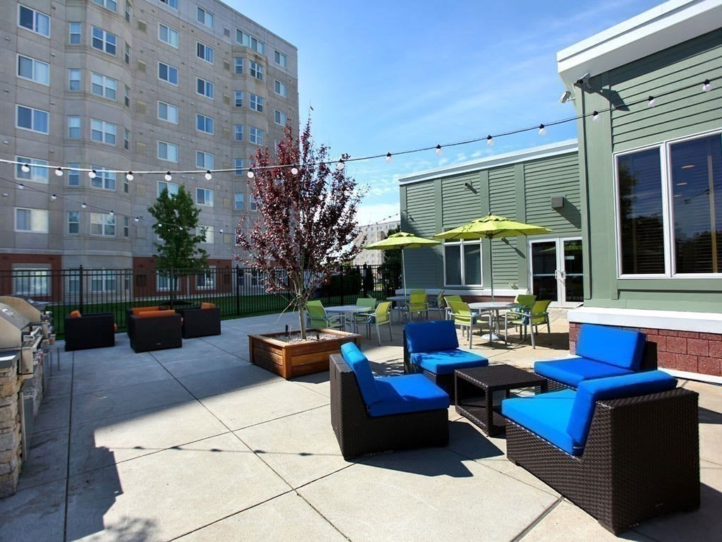 1 Cityview Ln # 806