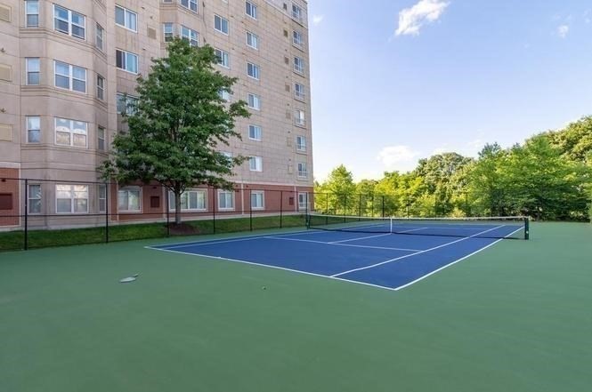 1 Cityview Ln # 806