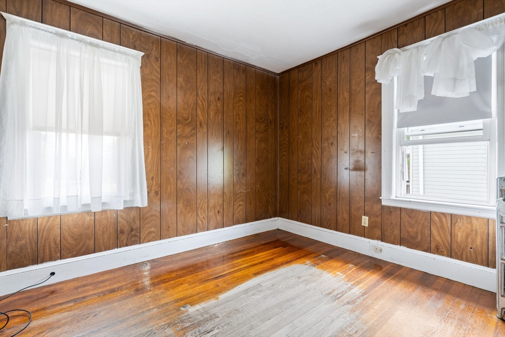 85 Whiton Ave