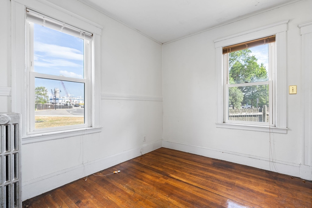 85 Whiton Ave