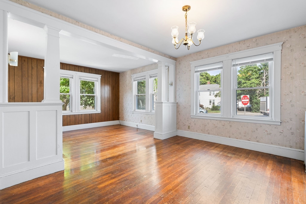 85 Whiton Ave