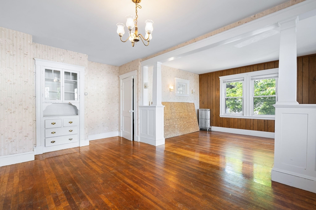 85 Whiton Ave