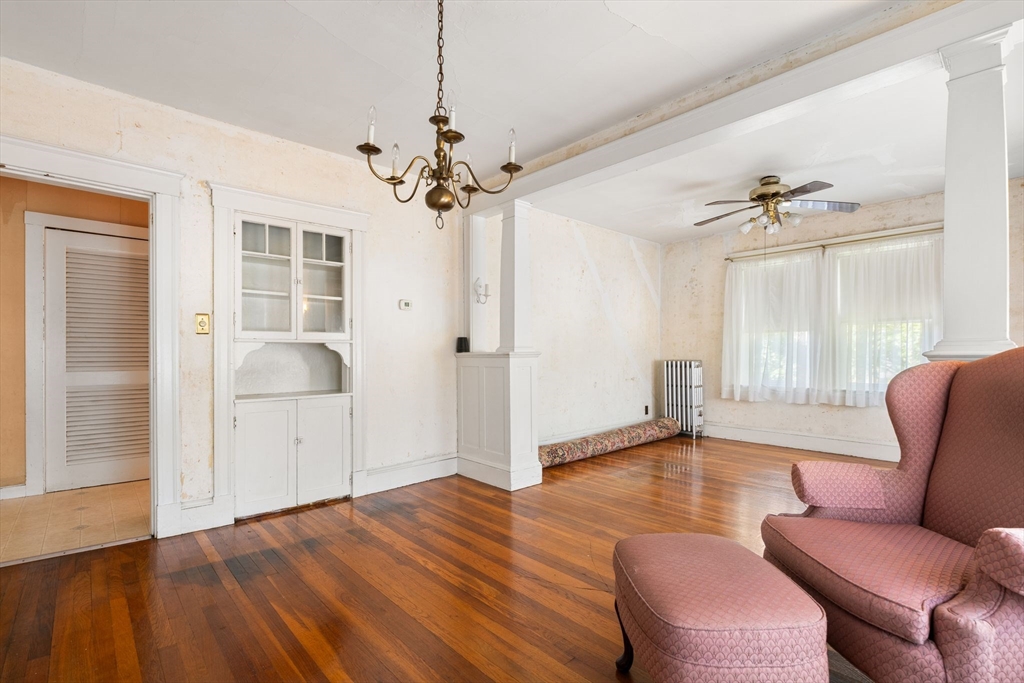 85 Whiton Ave