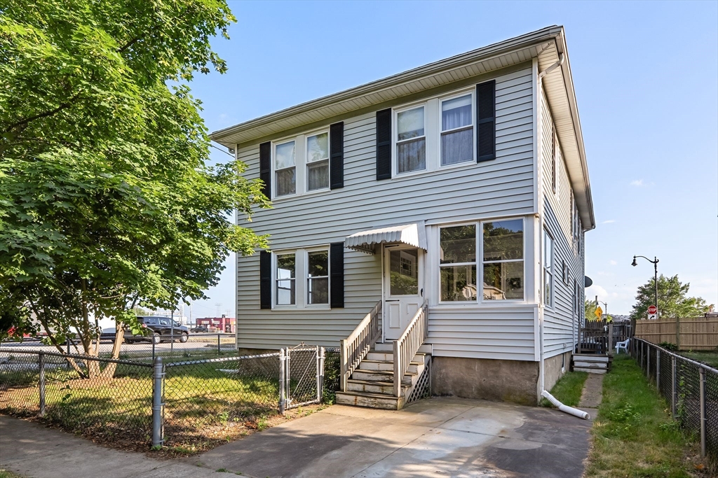 85 Whiton Ave