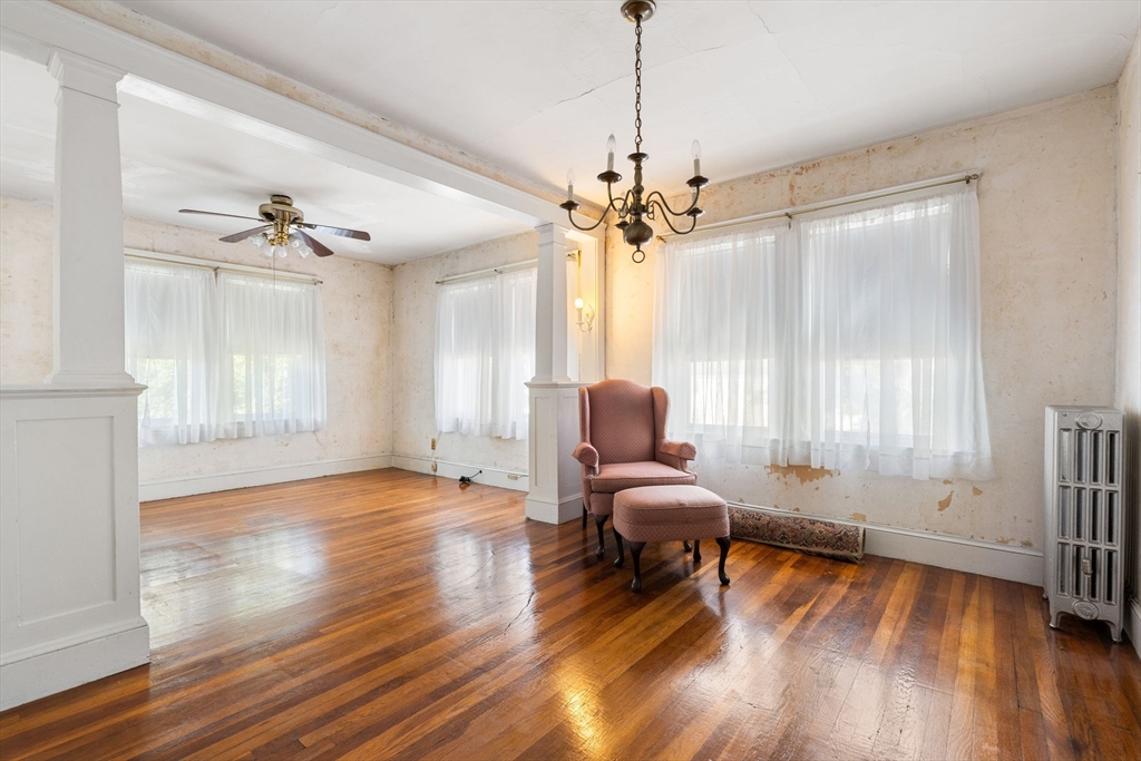 85 Whiton Ave