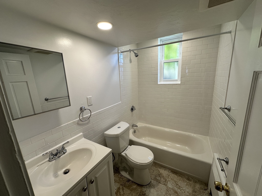 176 Summit Ave # 5