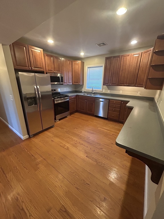 73 Broadway # 3