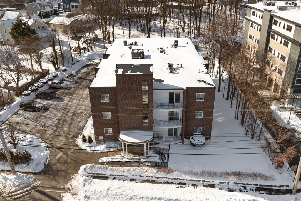 459 Willard St # 303