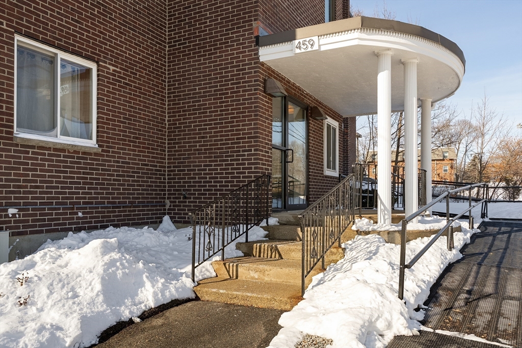 459 Willard St # 303