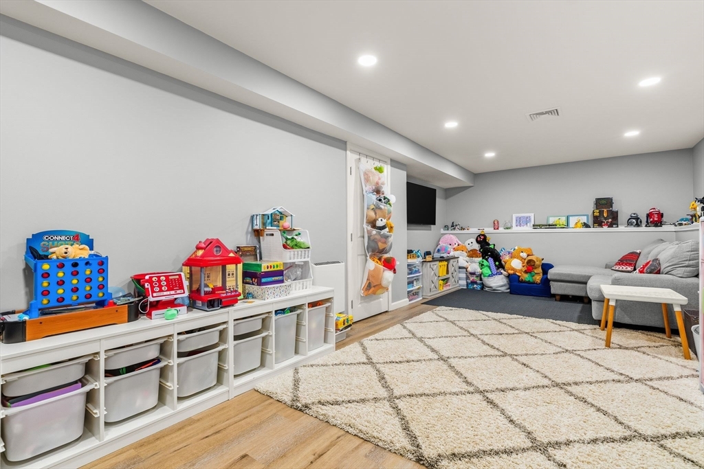 42 Christmas Tree Ln.