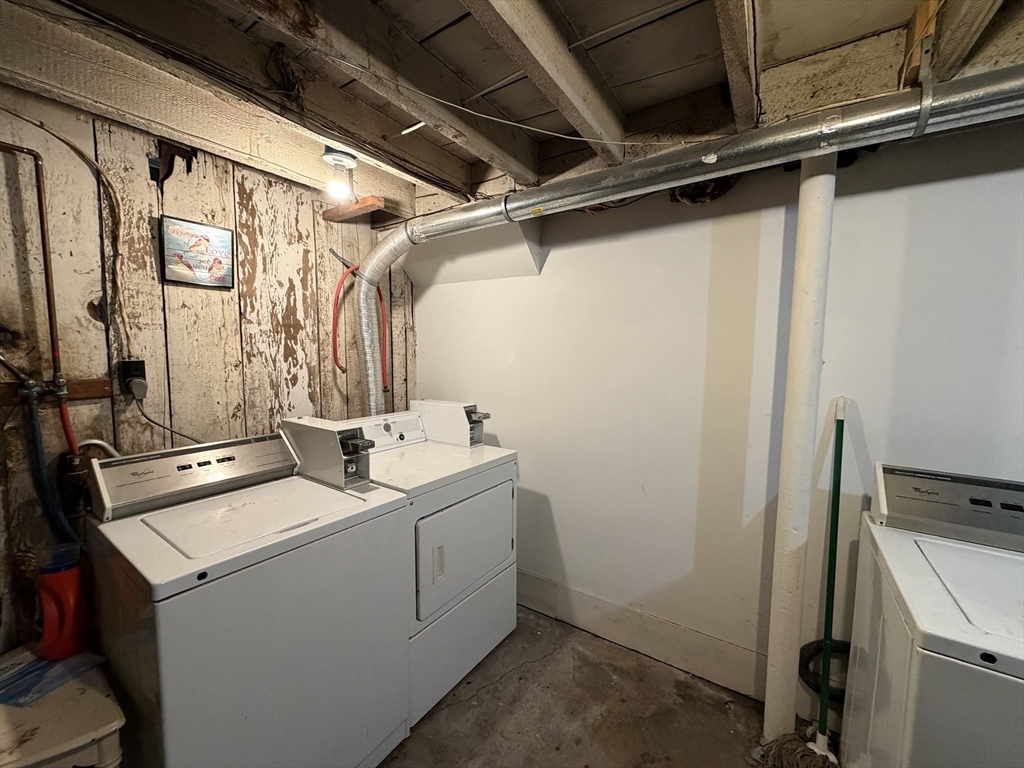 16 Franklin Place # 1R