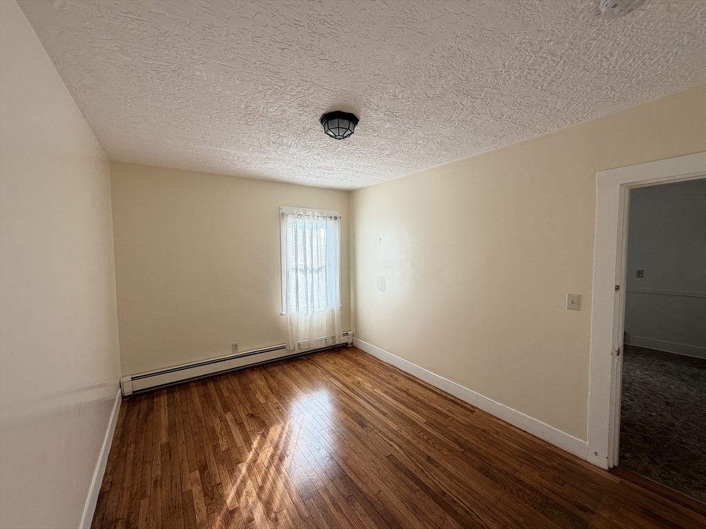 16 Franklin Place # 1R