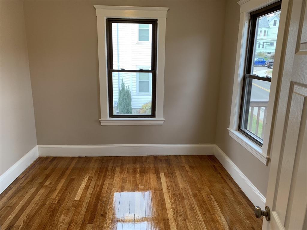 247 Whitwell Street # 2