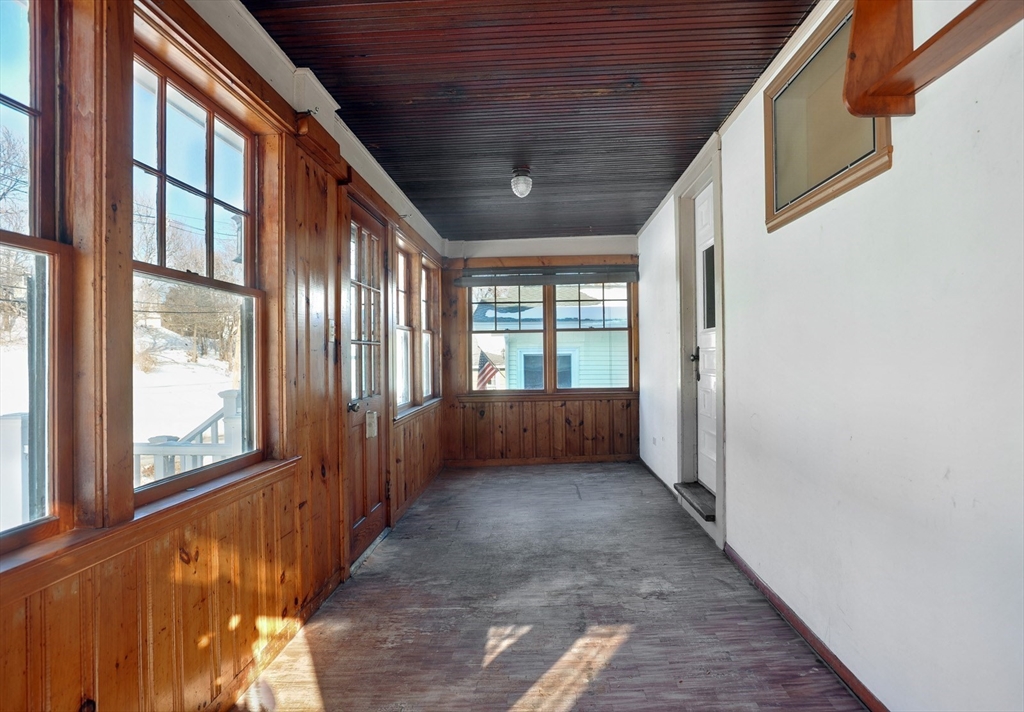 18 Valley Beach Ave