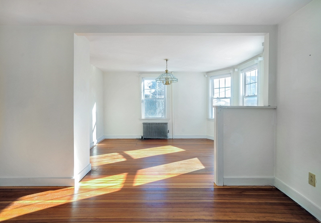 18 Valley Beach Ave