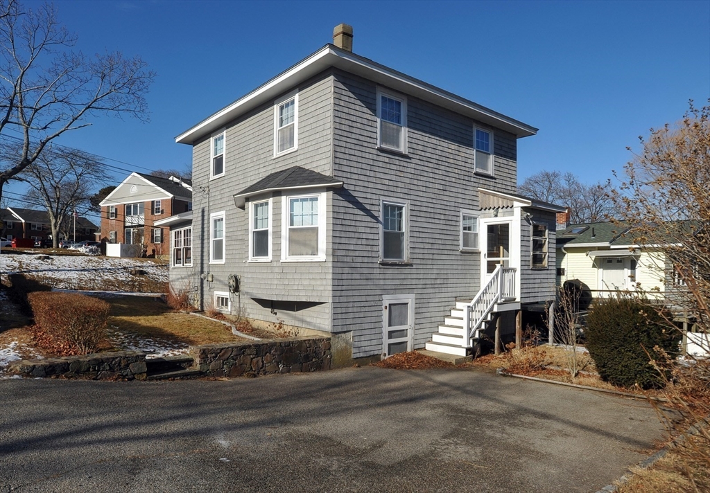 18 Valley Beach Ave