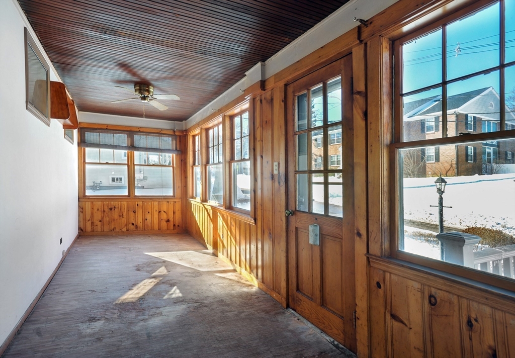 18 Valley Beach Ave