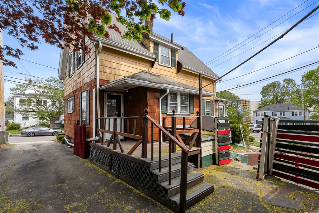 781 Southern Artery