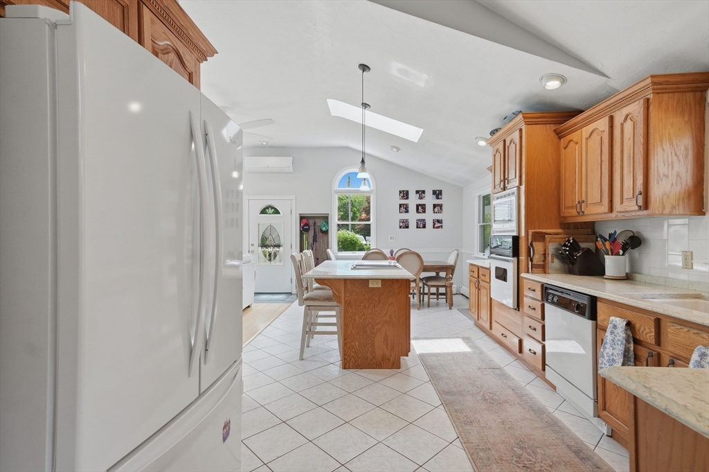 84 Patricia Ln