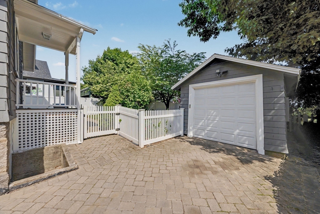 14 Hillsboro St.