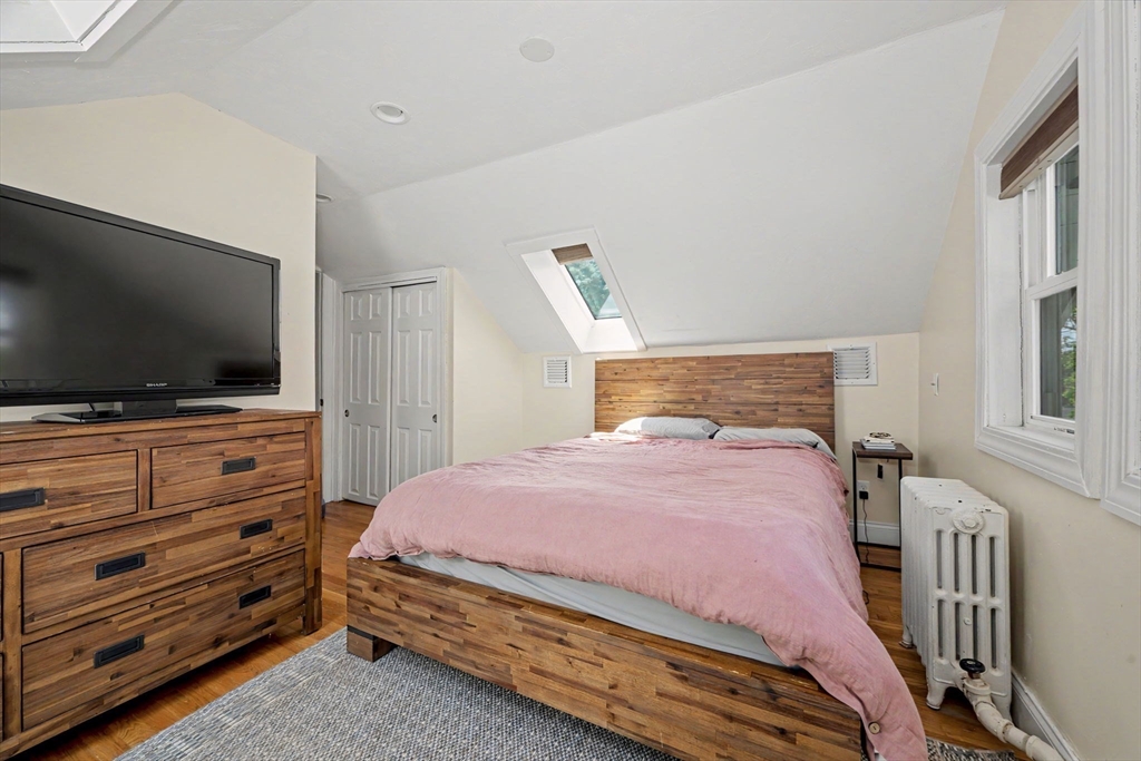 14 Hillsboro St.
