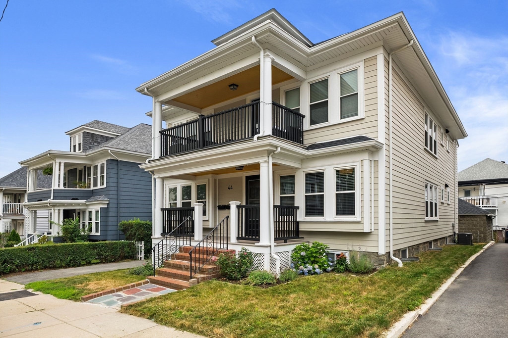 44 Boutwell St # 1