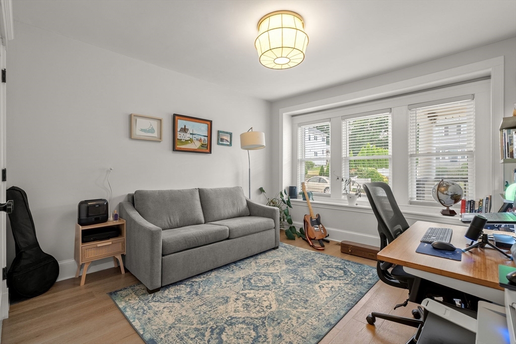 44 Boutwell St # 1