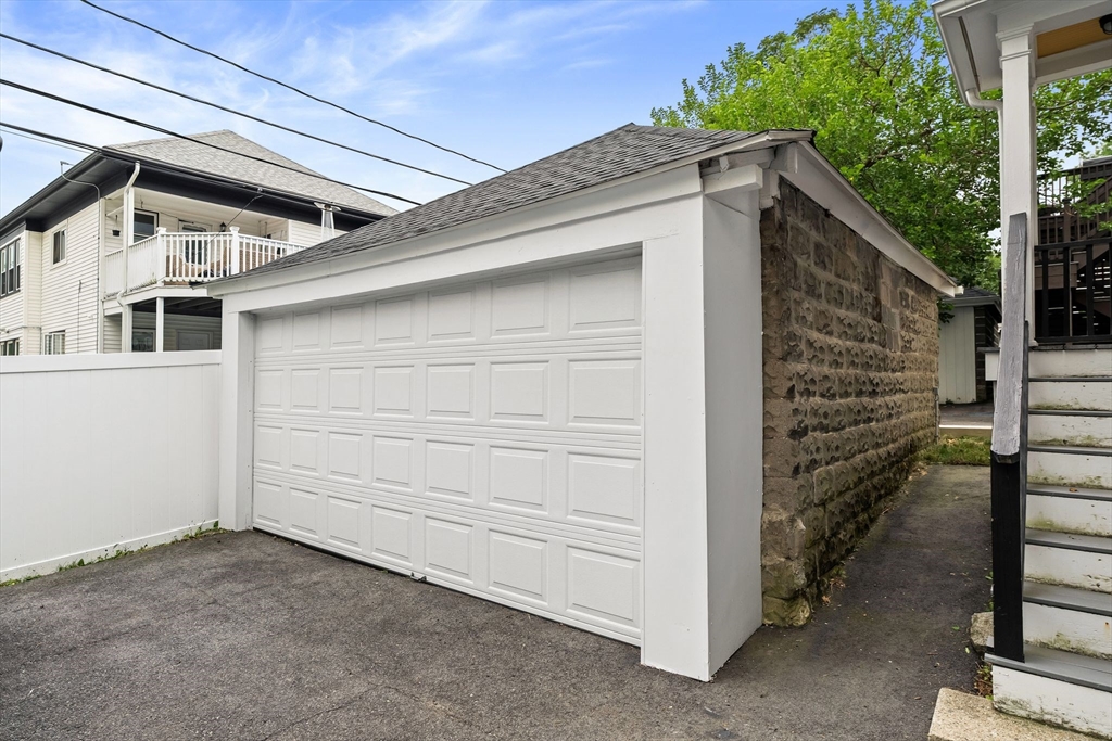 44 Boutwell St # 1