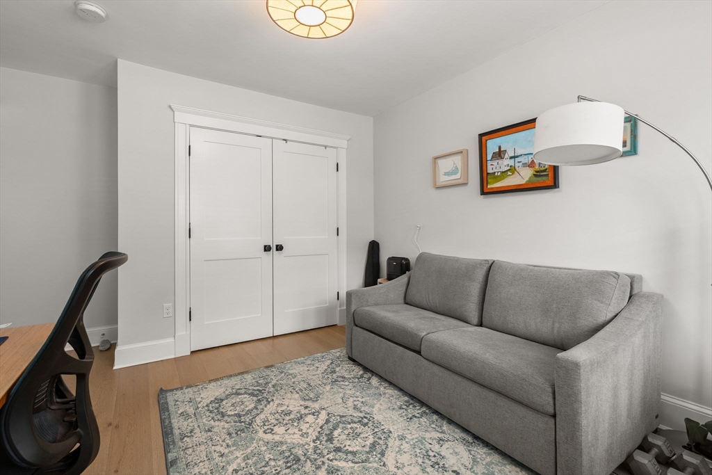 44 Boutwell St # 1