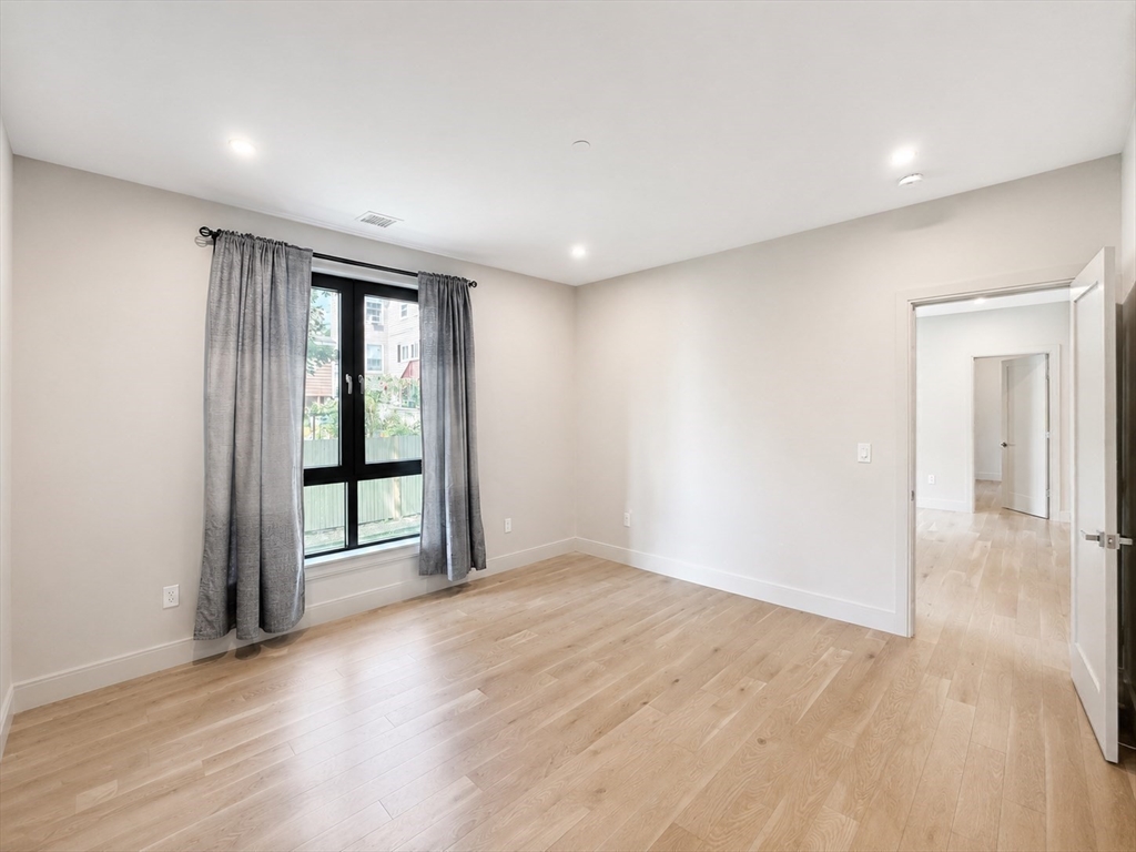 85 Myrtle St # 107