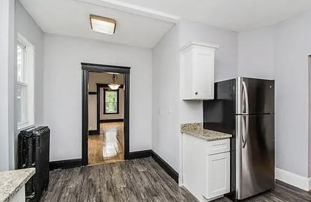 30 Harold St # 2