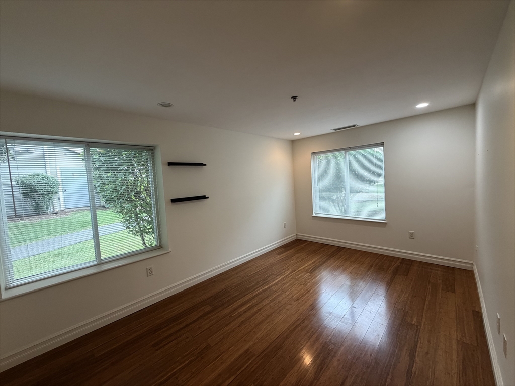 200 Falls Blvd # H103