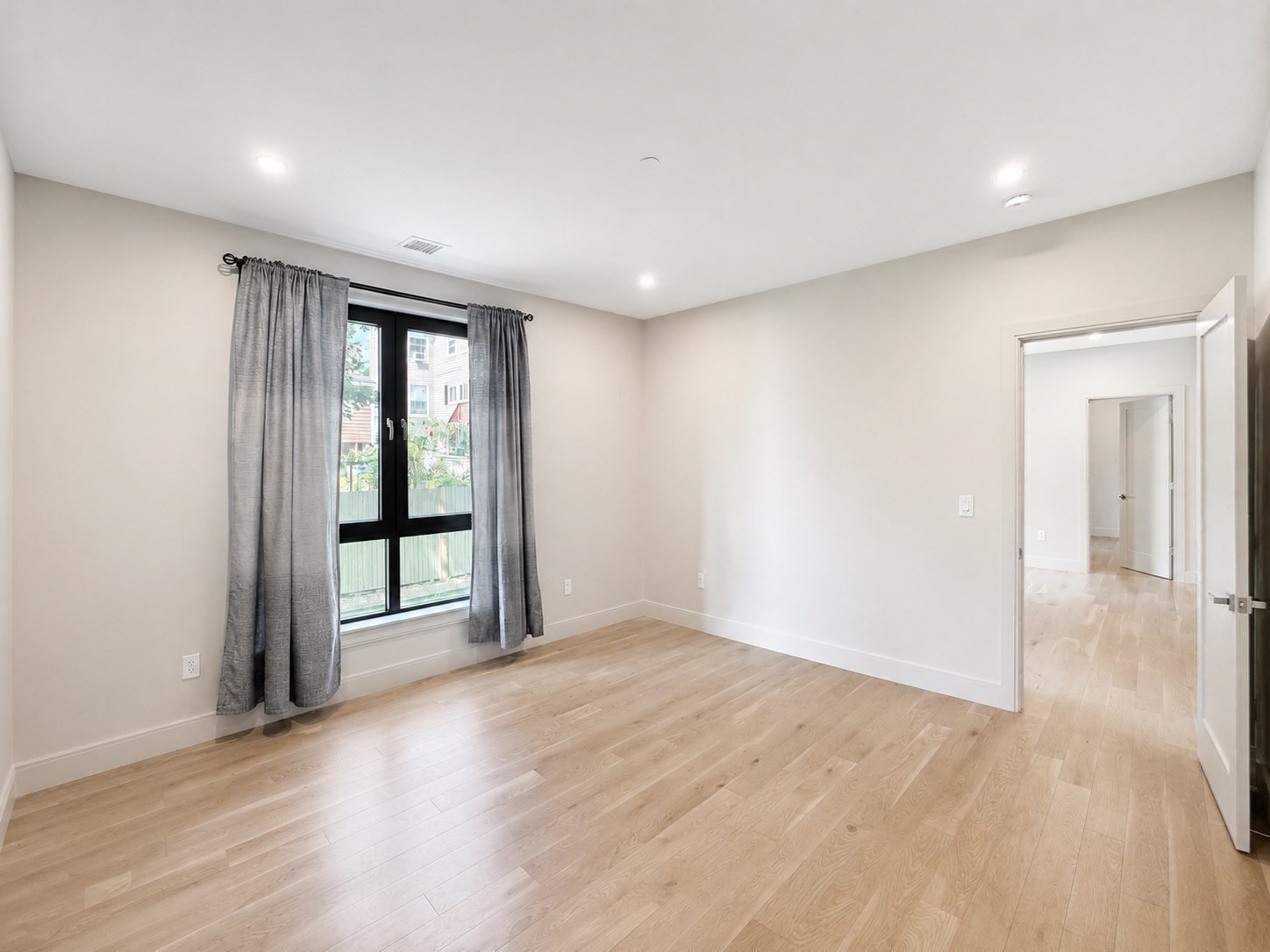 85 Myrtle St # 107
