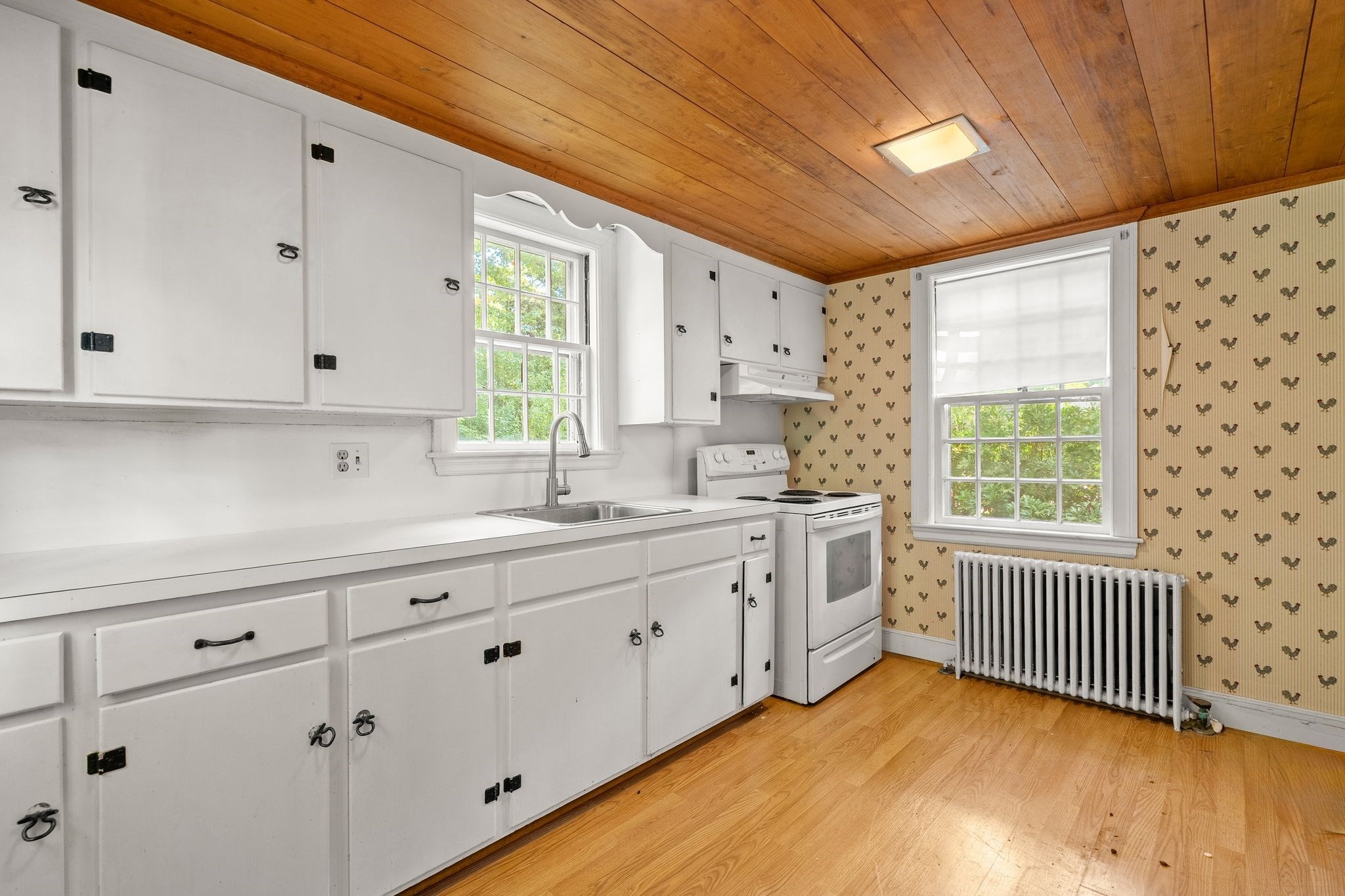 13 Whitcomb Ave